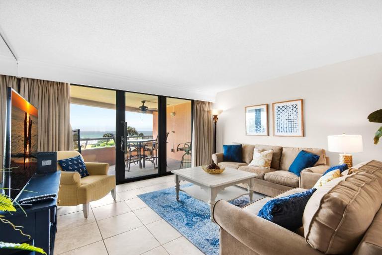 Edgewater #303 - B&B Destin