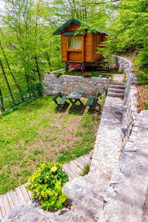 Brvnara Nomad Tri Zvezde - Chambres d'hôtes Kokin Brod