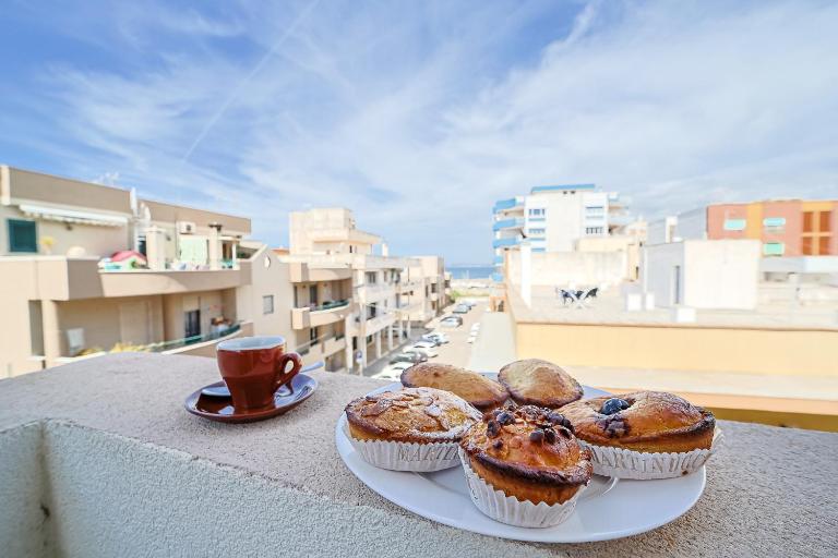 Venezia Rooftop - center - big balcony - by Click Salento - B&B Gallipoli