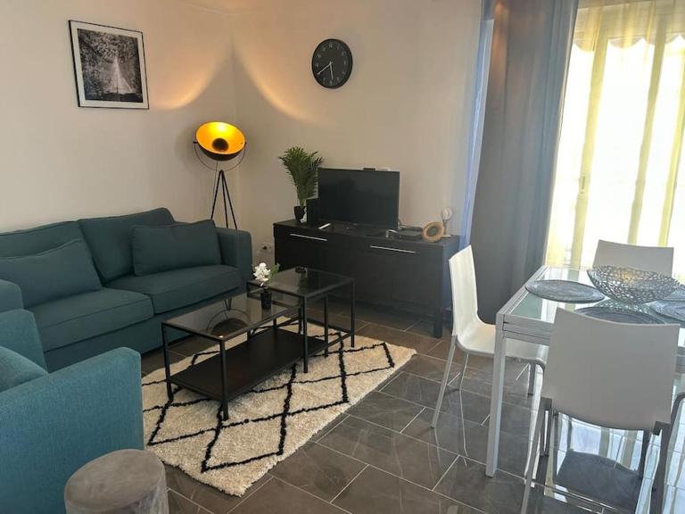 Lovely Stay in Roquebrune-Cap-Martin With See View - Ferienwohnung Roquebrune-Cap-Martin
