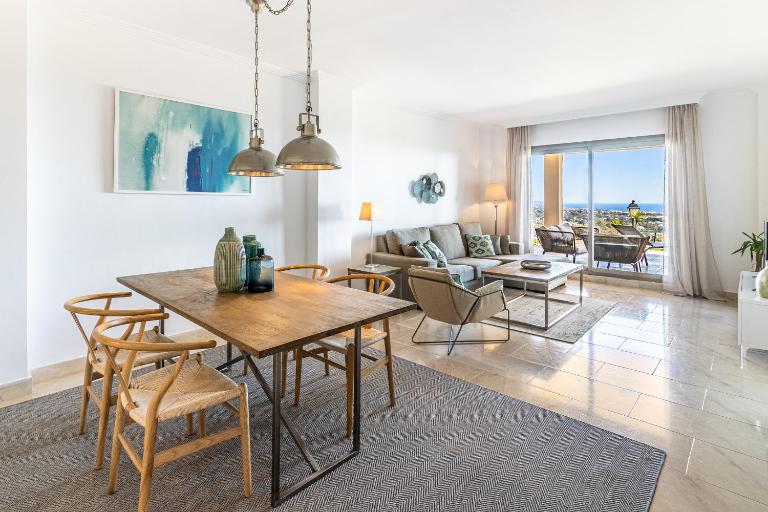Sea Views and Garden in Hacienda Cifuentes - Ferienwohnung Benahavís