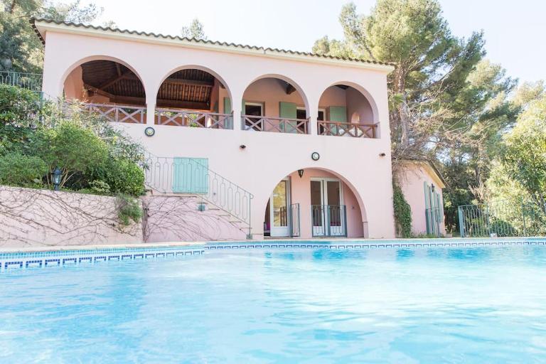 Villa Cap Benat piscine vue mer - Bed and Breakfast Bormes-les-Mimosas