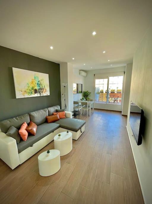 Elegant Rooftop by F2 Rental Home - Ferienwohnung Valencia