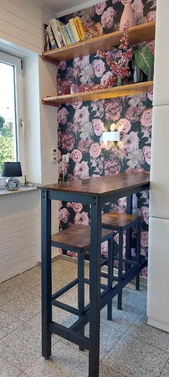 Helle Ferienwohnung mit Garten und Terrasse, direkt am Waldrand gelegen - B&B Herzogenrath