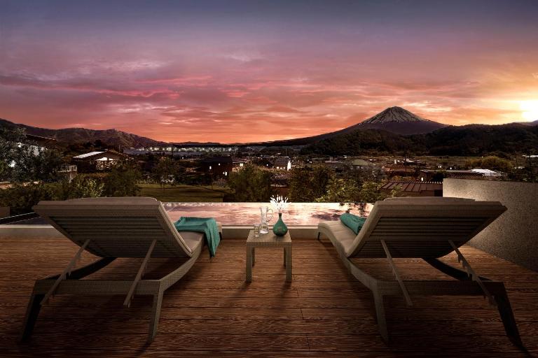 Fuji View and Spa Resort TSUMUGI Kawaguchiko - B&B Fujikawaguchiko