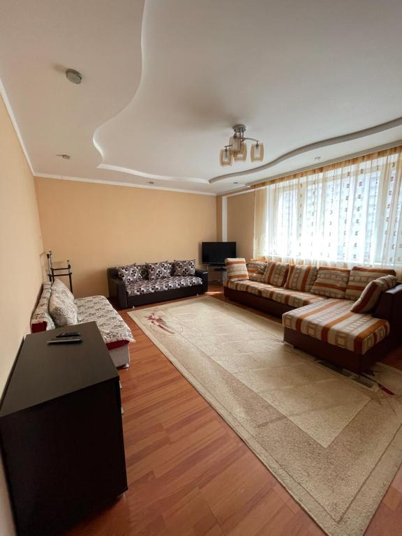 ЖК «Нурсая» - Bed and Breakfast Astana