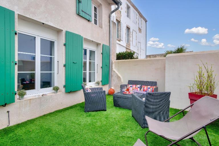 Près du Port de St-Martin-de-Ré avec terrasse - Ferienwohnung Saint-Martin-de-Ré