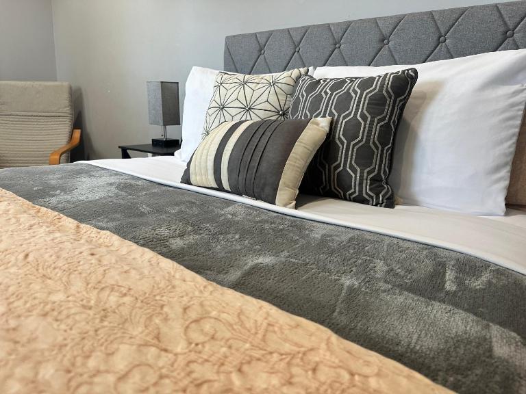 ZenOasis pvt BedBath Studio by NUMC - B&B East Meadow