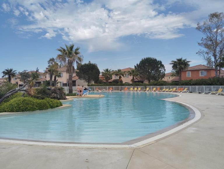 Le Domaine du Golf ***. Lieu-dit Launac-Le-Vieux 1 chemin de l'Aire 34690 FABREGUES - B&B Fabrègues