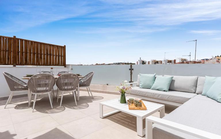 Terrace in Estepona by Costarentals - Ref M46 - B&B Estepona
