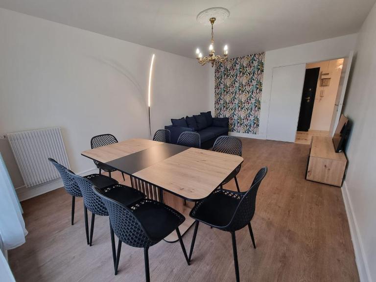 Grand appartement 3 chambres Disney - Paris - 82m2 - B&B Neuilly-sur-Marne