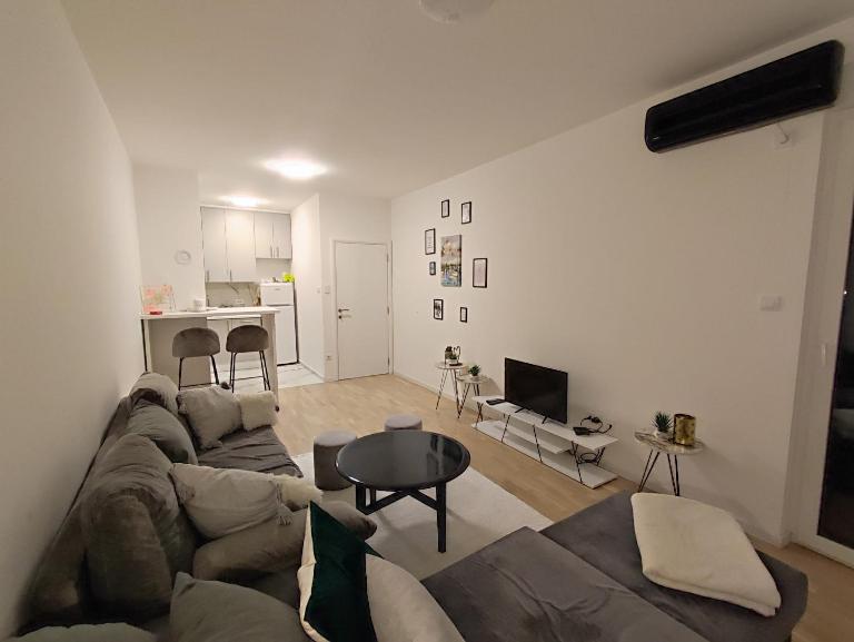 Apartman 7 Ladies - B&B Banja Luka