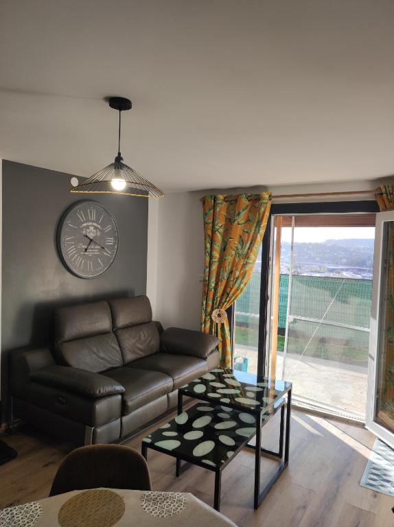 F2 EXTERIEUR LIT KING SIZE - Bed and Breakfast Brives-Charensac