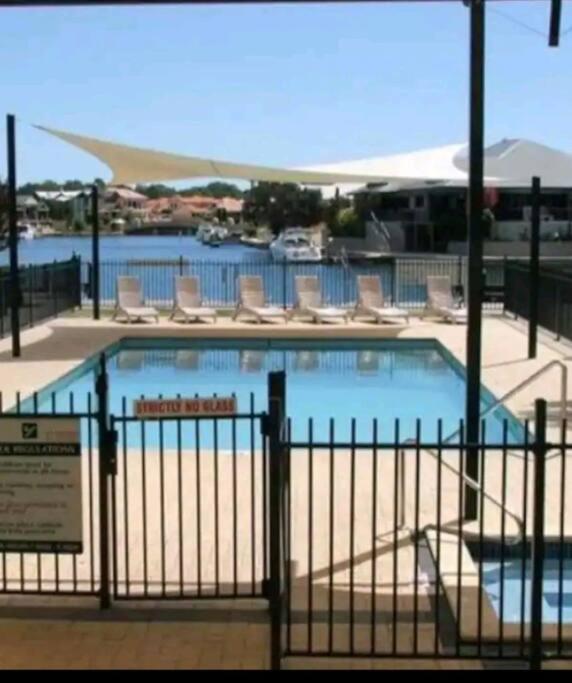 2 bedroom Apartment in resort Jetty available - B&B Mandurah