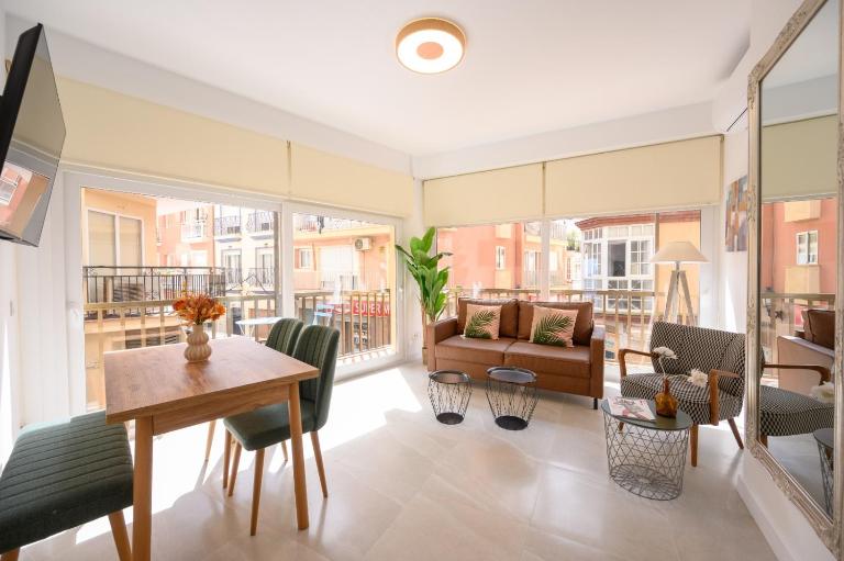 First line, 1min to sea, city center by 10ToSea - Ferienwohnung Fuengirola