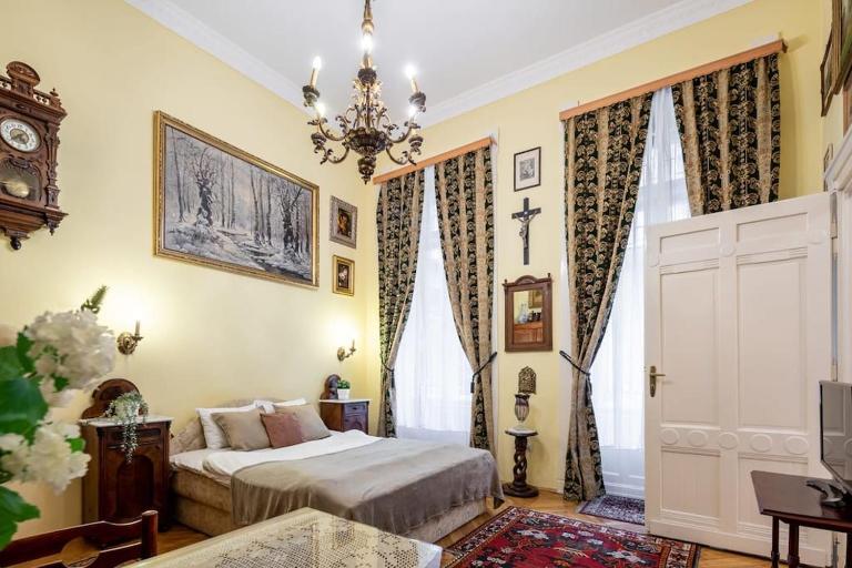 Lovely Central Apartment - Bed and Breakfast Boedapest
