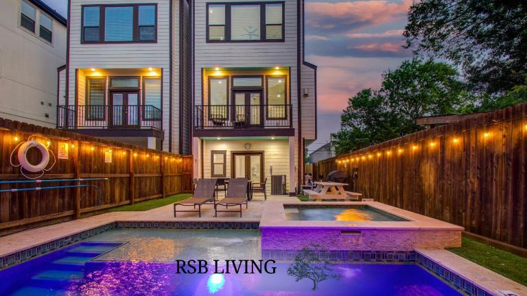 Elegant 3BR 3,5BA Holiday Home with Private Pool - Chambres d'hôtes Houston