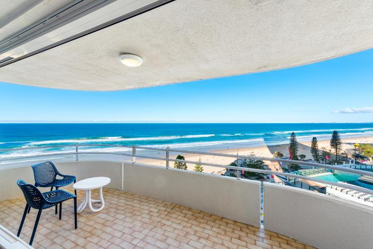 Zenith Ocean Front Apartments Gold Coast - Official Listing - B&B Gold Coast