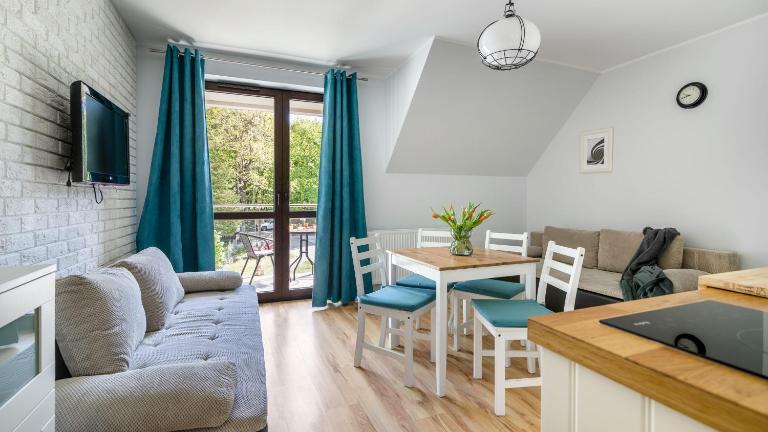 Morskie Apartamenty przy plaży PIAMOLA - Chambres d'hôtes Krynica Morska