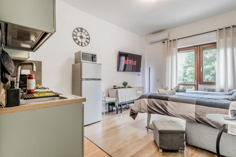 Flyaway Retreat - Ciampino Apartment 15 min To Rome - B&B Ciampino