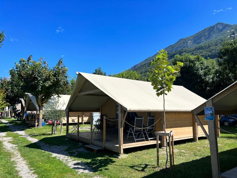 Glamping Camping Rivabella - Bed and Breakfast Lecco