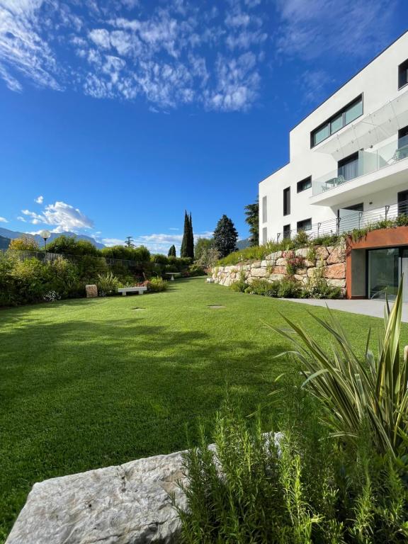 Midum LuxuryApartments con giardino - B&B Trento