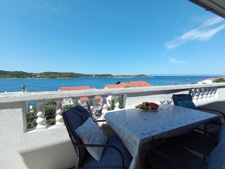 Apartman Nena - B&B Rab