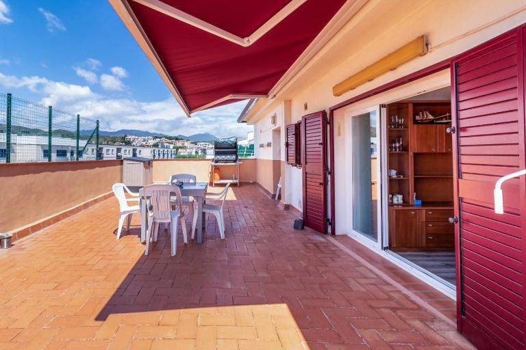 Sant Carles 27 - Ático con terraza - Chambres d'hôtes Llançà