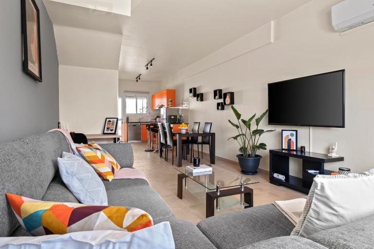 Orange Bliss Townhouse by Nomads - B&B Peyia