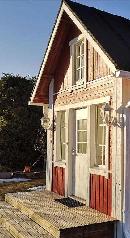 Idyllinen mökki ja pihasauna - sisältää liinavaatteet ja loppusiivouksen - Chambres d'hôtes Kalajoki