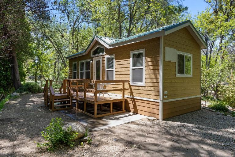 Brand new Cabins - B&B Kernville