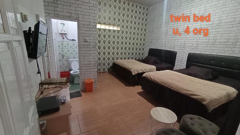 DIENG GHUZY HOUSE syariah twin bed - B&B Dieng