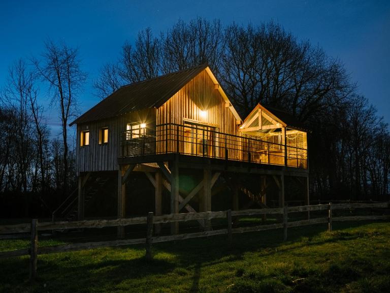 Les Cabanes Du Lizon - B&B Bernadets-Dessus