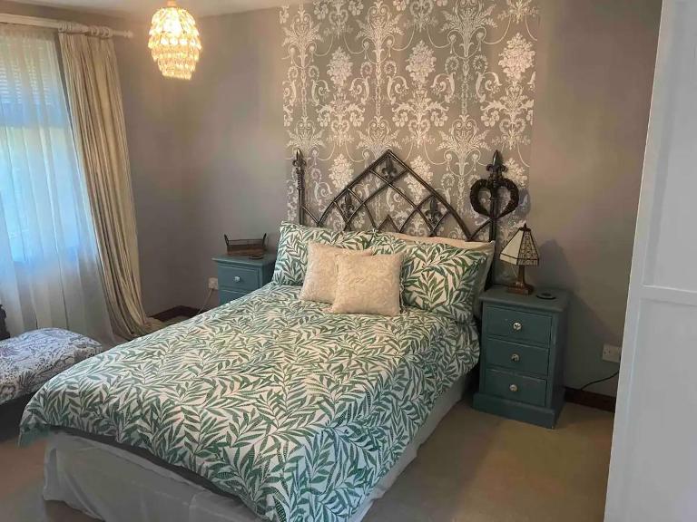 Cosy Barn Conversion - B&B Bovingdon