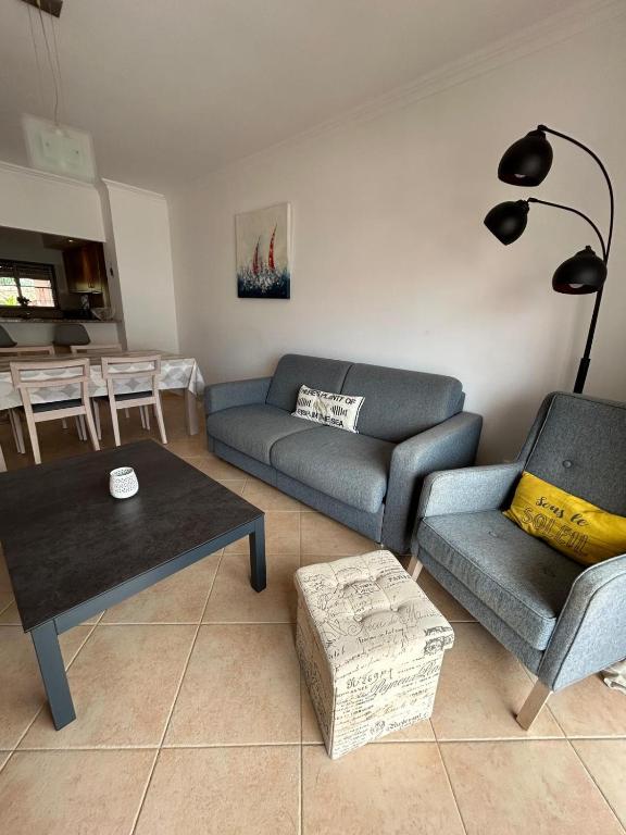 Central, bem equipado e confortável a passos da Praia da Luz - Bed and Breakfast Senhora da Luz