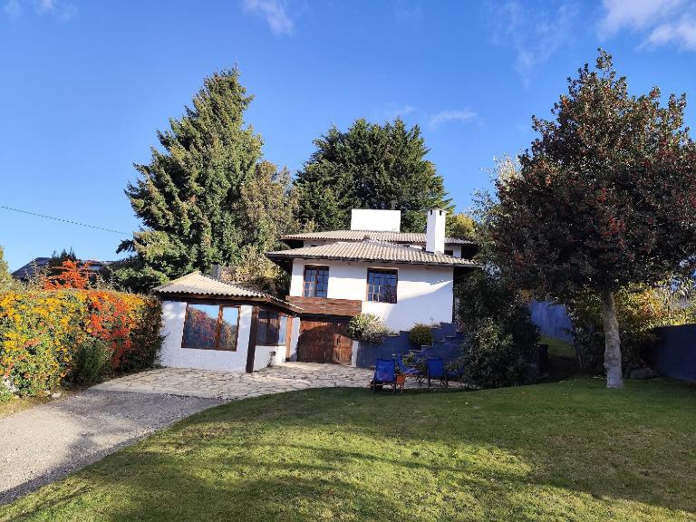 Acogedora casa con vista al lago complejo turístico - B&B Bariloche