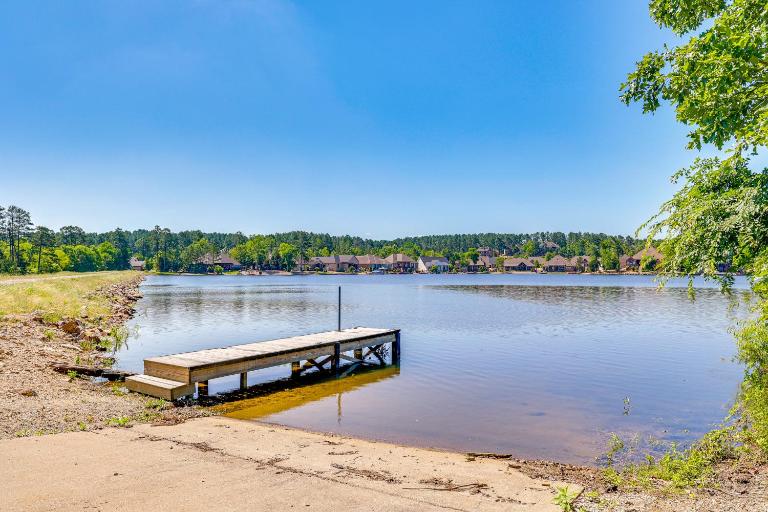 Spacious Hot Springs Village Home < 1 Mi to Lake! - Bed and Breakfast Lonsdale