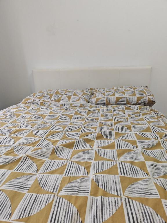 Spacious flat with free parking in Croydon - B&B Croydon