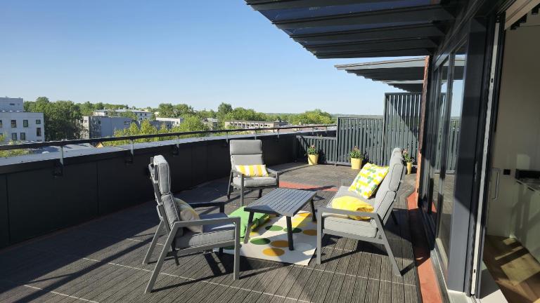 Artisa Riia Str 22 Luxury Penthouse Apartment - B&B Tartu