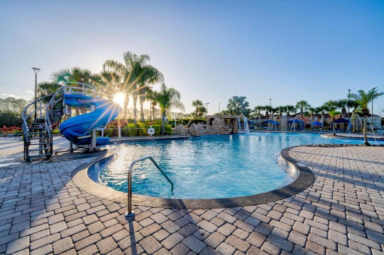 Beautiful Townhome just 8 miles from Disney - Chambres d'hôtes Kissimmee