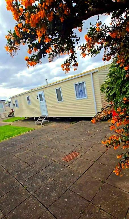 8 Berth Static Caravan - B&B Patrington