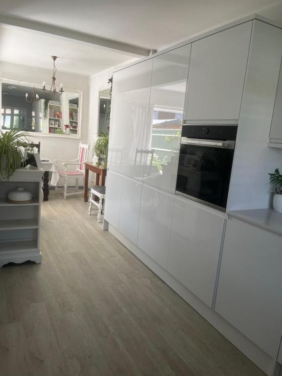 Comfortable Quiet Room in shared 3 bedroom hse Centre - Ferienwohnung Wallingford