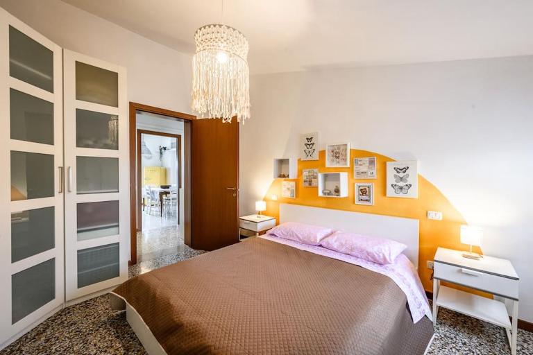 The Youth House near Downtown & Hesperia Hospital - Bed and Breakfast Modena