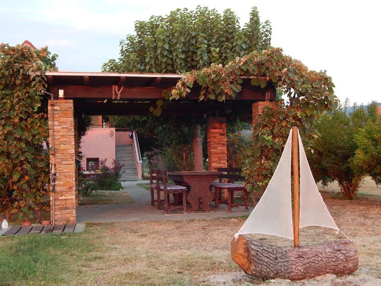 Seafront Dream Villa Ierissos with Private Garden Gazebo - Chambres d'hôtes Ierissos