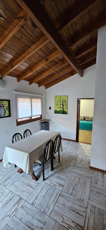 Casa Tinta Roja 2 de 1 dormitorio - Ferienwohnung Villa Gesell