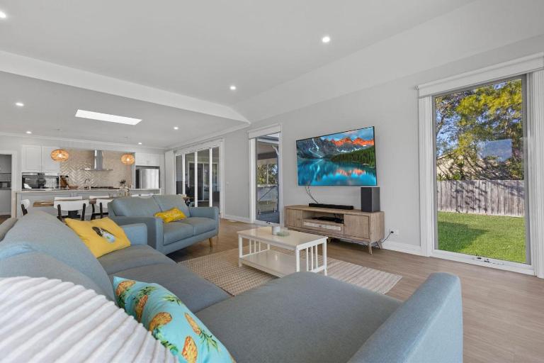 Jewel on Crown - B&B Paynesville