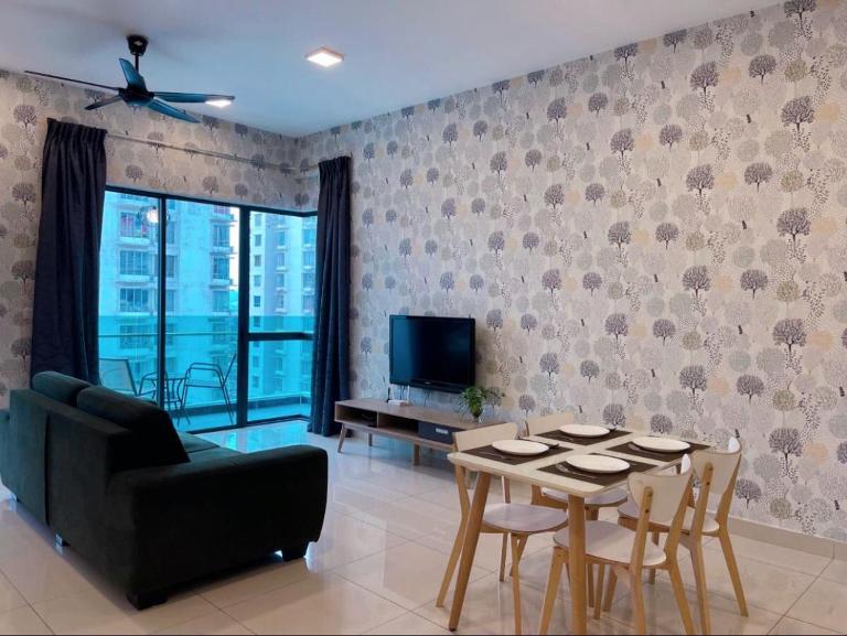 Platinum Homestay @ Selayang Residence 280 - B&B Batu Caves