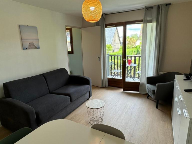 Appartement 2P rénové à Cabourg, proche plage et thalasso, avec balcon et parking, 4 pers. - FR-1-487-368 - B&B Cabourg