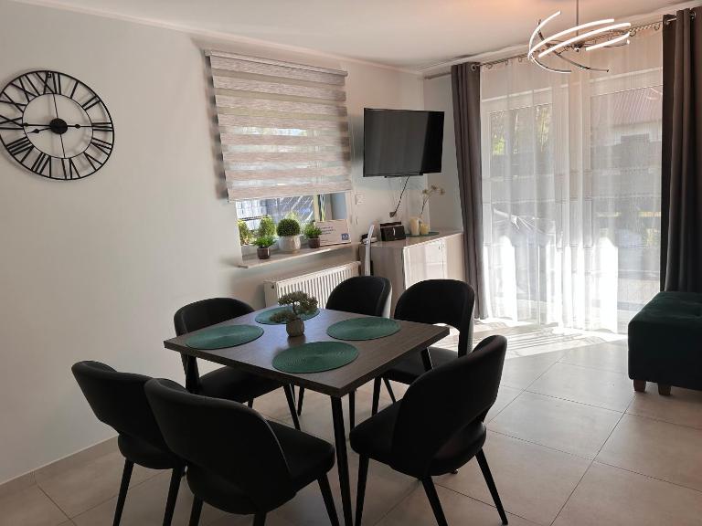 Apartament w Międzywodziu z parkingiem - Ferienwohnung Miedzywodzie