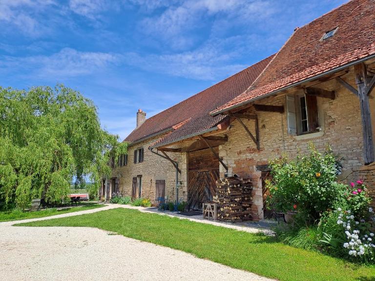 La Chavoche gîte - Chambres d'hôtes La Chapelle-de-Bragny